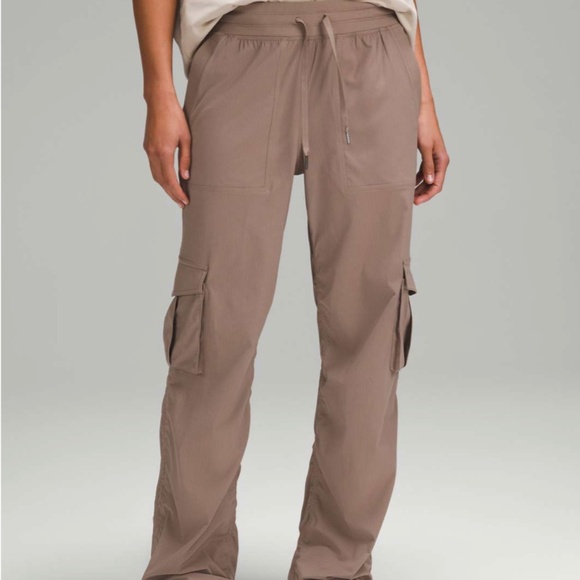 lululemon athletica Pants - 💖 Lululemon | Dance Studio Mid-Rise Cargo Pant | Taupetastic | Size M 💖